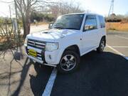 2011 MITSUBISHI PAJERO MINI