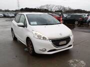 2015 PEUGEOT 208