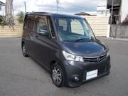 2011 NISSAN ROOX