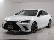 2019 LEXUS ES