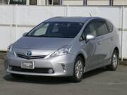 2012 TOYOTA PRIUS ALPHA