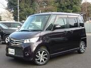 2010 NISSAN ROOX