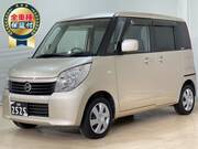 2010 NISSAN ROOX
