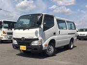 2013 HINO DUTRO