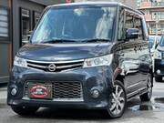 2010 NISSAN ROOX