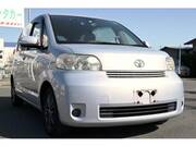 2010 TOYOTA PORTE