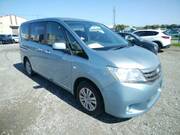 2013 NISSAN SERENA