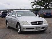 2004 TOYOTA CROWN ROYAL SALOON