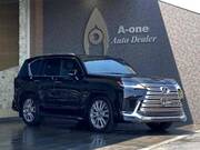 2022 LEXUS LX
