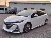 2017 TOYOTA PRIUS PHV