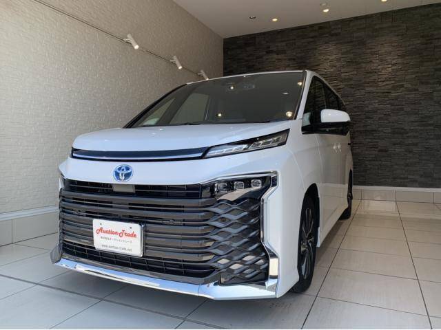 2022 TOYOTA VOXY | Ref No.0120963462 | Used Cars for Sale