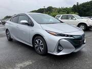 2017 TOYOTA PRIUS PHV