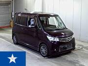 2011 NISSAN ROOX