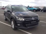 2012 VOLKSWAGEN TIGUAN