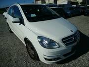 2011 MERCEDES BENZ B CLASS