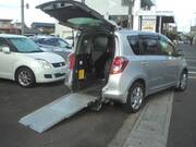 2010 TOYOTA RACTIS