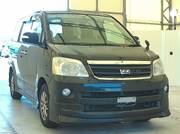 2005 TOYOTA NOAH