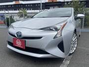 2017 TOYOTA PRIUS S