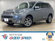 2013 MITSUBISHI OUTLANDER PHEV G NAVI PACKAGE