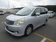 2010 TOYOTA NOAH YY