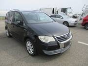 2010 VOLKSWAGEN GOLF TOURAN