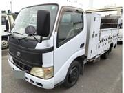 2004 TOYOTA DYNA