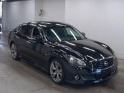 2010 NISSAN FUGA