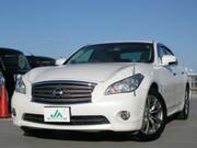 2013 NISSAN FUGA