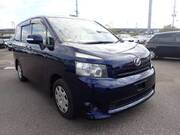 2009 TOYOTA VOXY X
