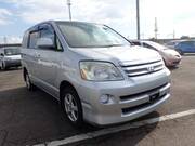 2006 TOYOTA NOAH X SPECIAL EDITION