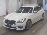2016 NISSAN FUGA