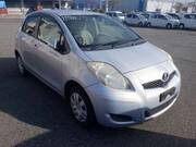 2010 TOYOTA VITZ F
