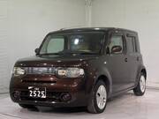 2010 NISSAN CUBE