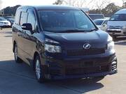 2010 TOYOTA VOXY Z