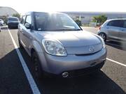 2004 MAZDA VERISA