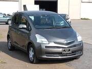 2005 TOYOTA RACTIS