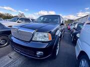 2005 LINCOLN NAVIGATOR (Left Hand Drive)