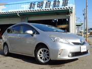 2013 TOYOTA PRIUS ALPHA