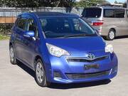 2011 TOYOTA RACTIS X