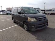 2004 TOYOTA NOAH S