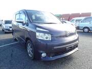 2009 TOYOTA VOXY