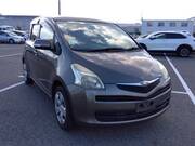 2005 TOYOTA RACTIS X