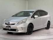 2011 TOYOTA PRIUS ALPHA S