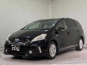 2011 TOYOTA PRIUS ALPHA G