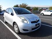2009 TOYOTA VITZ F