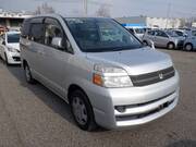 2006 TOYOTA VOXY X