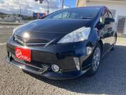 2011 TOYOTA PRIUS ALPHA