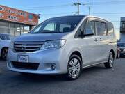 2013 NISSAN SERENA