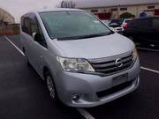 2013 NISSAN SERENA