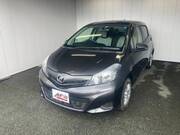 2012 TOYOTA VITZ F